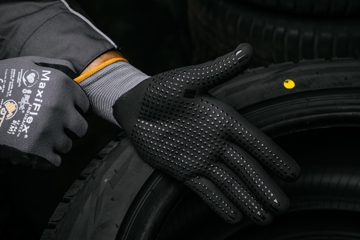 Защитные рабочие перчатки MaxiFlex® Endurance™ 42-844 - купить по